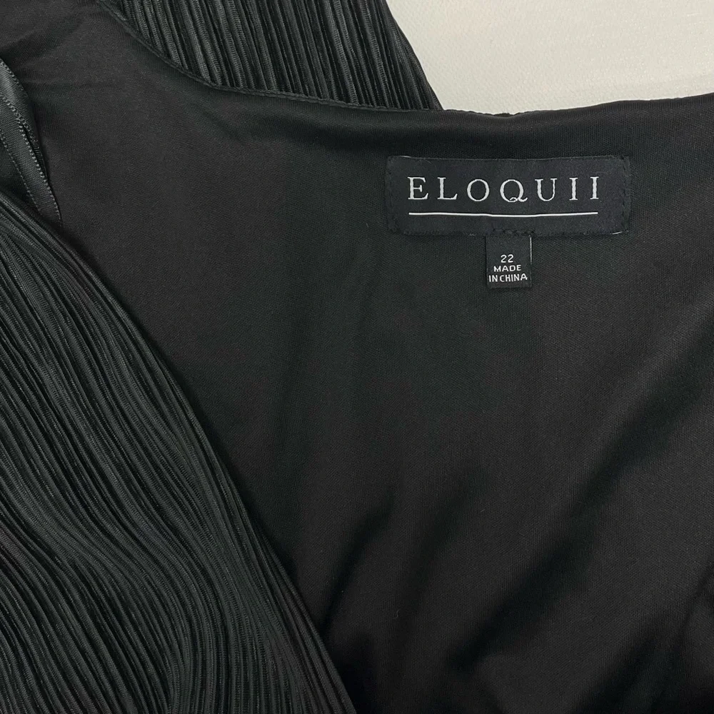 ELOQUII Twisted Knot Front Plisse Dress Size 22 - Picture 8 of 13